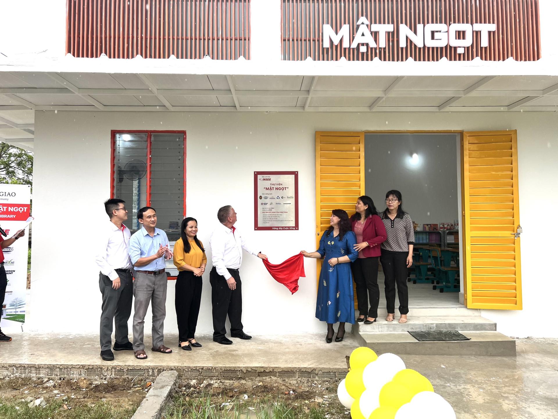 “MAT NGOT” LIBRARY HANDOVER CEREMONY – THE FIRST CERITIFIED GREEN BUILDING AT NINH THUAN